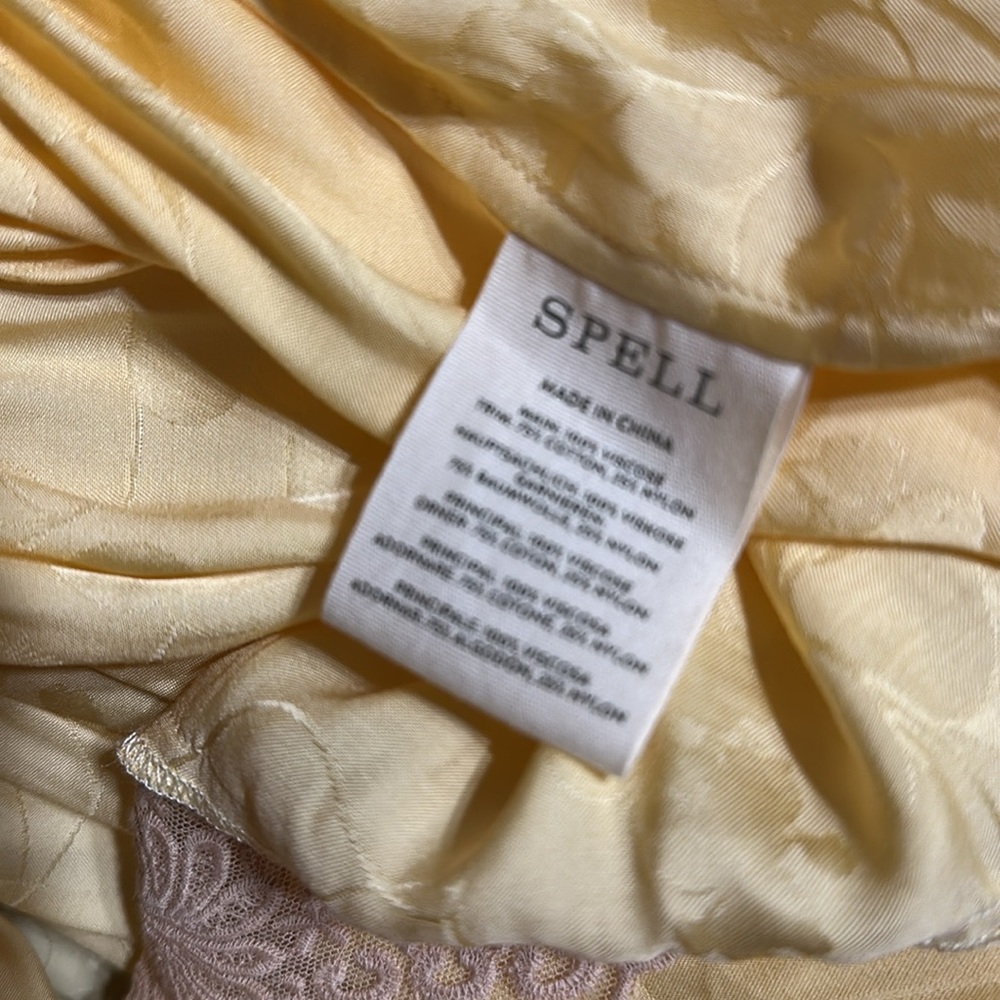 Ocean gown in yellow - Picture 10 of 12